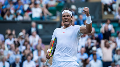 Finished with a hug: Nadal edges del Potro in 5 at Wimbledon