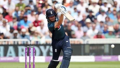 ODI ಕ್ರಿಕೆಟ್’ನಲ್ಲಿ ಅತಿ ವೇಗವಾಗಿ 2000 ರನ್ ಪೂರೈಸಿದ ಟಾಪ್ 10 ಬ್ಯಾಟ್ಸ್’ಮನ್’ಗಳಿವರು