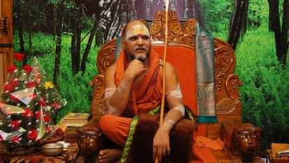 శ్రీవారి ఆలయం మూసివేత వెనుక కుట్ర.. స్వరూపానందేంద్ర సరస్వతి అనుమానం