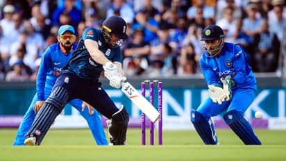 तीसरे वनडे में 8 विकेट से हारकर भारत ने गंवाई सीरीज