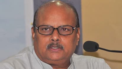 టిడిపి నాయకుల హౌజ్ అరెస్ట్.. ఇది జగన్ రూల్ ఆఫ్ లా నా? మండిపడ్డ యనమల