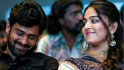 నా కూతురికి ప్రభాస్ వంటి మిస్టర్ పెర్ఫెక్ట్ కావాలి: అనుష్క తల్లి