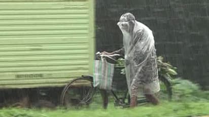 മഴയ്ക്ക് നേരിയ ശമനം, ശക്തമായി തുടരുമെന്ന് കാലാവസ്ഥാ കേന്ദ്രം