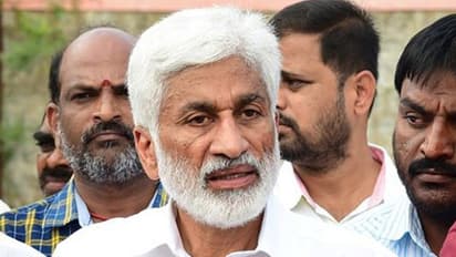 మీపై తుపుక్కున ఉమ్మిన సంగతి మరిచారా?: యనమలపై విజయసాయిరెడ్డి ఫైర్