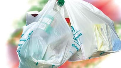 ಹಾಲಿನ ಕವರ್ನಿಂದ ಸಿದ್ಧವಾಗಿವೆ ಸುಂದರ ವಸ್ತುಗಳು, ಪರಿಸರ ಸ್ನೇಹಿ ಐಡಿಯಾಕ್ಕೆ ನೆಟ್ಟಿಗರು ಫಿದಾ!