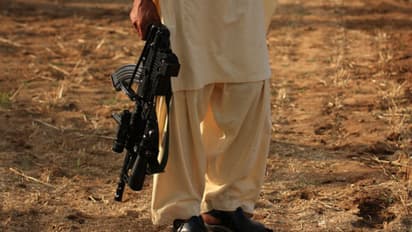 One CRPF jawan killed, two injured in Hizbul Mujahideen attack in Srinagar