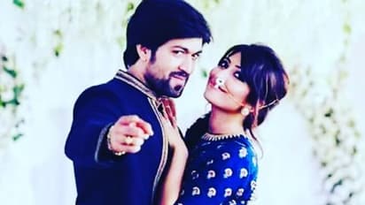 ಮೊದಲ ಬಾರಿಗೆ ’ಬೇಬಿ ಬಂಪ್’ ಫೋಟೋ ಶೇರ್ ಮಾಡಿಕೊಂಡ ಯಶ್ ದಂಪತಿ