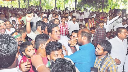 తెలంగాణ కాంగ్రెస్ లో మరోసారి భగ్గుమన్న వర్గపోరు