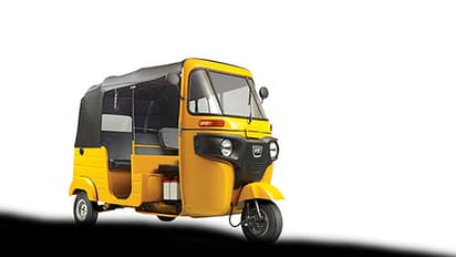 ജാര്ഖണ്ഡ് സ്വദേശിനി ഓട്ടോറിക്ഷയില് ആണ്കുഞ്ഞിന് ജന്മം നല്കി