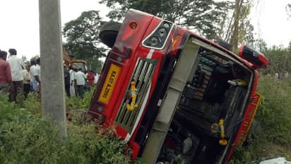 ಉರುಳಿ ಬಿದ್ದ ಬಸ್ : ಓರ್ವ ಸಾವು, 35 ಮಂದಿಗೆ ಗಾಯ
