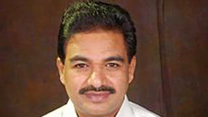 ప్రకాశం జిల్లాలో టీడీపీకి ఎదురు దెబ్బ: టీడీపీకి కదిరి బాబూరావు గుడ్ బై