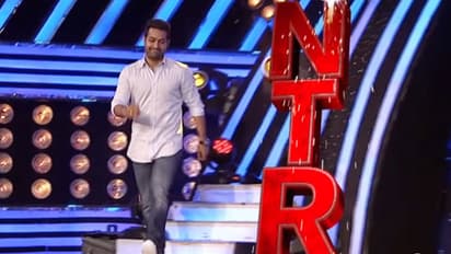 'ఢీ' షో కోసం ఎన్టీఆర్ కు ఎంత ముట్టజెప్పారో తెలుసా..?