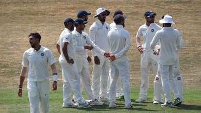 ಟೀಂ ಇಂಡಿಯಾ ವೇಗಿಗಳ ಅಬ್ಬರ-ಆಲೌಟ್ ಭೀತಿಯಲ್ಲಿ ಎಸೆಕ್ಸ್