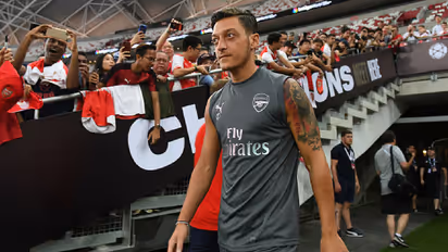 Mesut Ozil racism row sparks #MeTwo debate in Germany