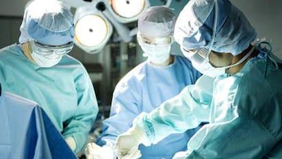 వింత..8ఏళ్ల బాలుడి కడుపులో పిండం