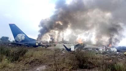 విమానంలో సిగరెట్ తాగిన పైలెట్..51మంది మృతి