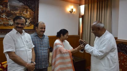 ಮಹಾಮೈತ್ರಿ: ಗೌಡರನ್ನು ಭೇಟಿಯಾದ ಮಮತಾ