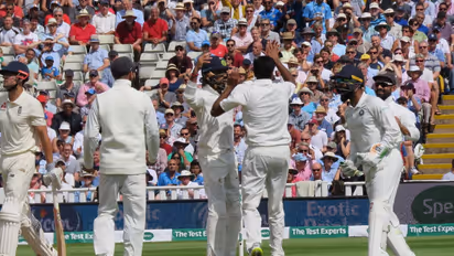 ವಿರಾಟ್ ಕೊಹ್ಲಿ ಅಬ್ಬರ, ಅಶ್ವಿನ್ ಮೋಡಿಗೆ ಮಂಕಾಯಿತು ಇಂಗ್ಲೆಂಡ್