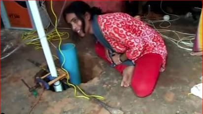 110 ಅಡಿ ಆಳದ ಕೊಳವೆ ಬಾವಿಗೆ ಬಿದ್ದವಳು ಬದುಕಿ ಬಂದಳು
