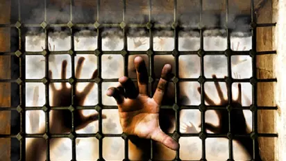 Maharashtra: 8 months pregnant woman 'gang-raped' by eight men