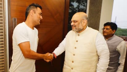 आखिर धोनी से क्यों मिले भाजपा अध्यक्ष अमित शाह...