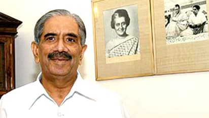 वरिष्ठ कांग्रेसी नेता और इंदिरा गांधी के निजी सचिव रहे आरके धवन का निधन