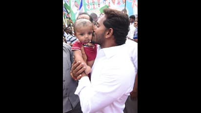 పత్తిపాడు నియోజకవర్గంలో జగన్ యాత్ర (ఫొటోలు)