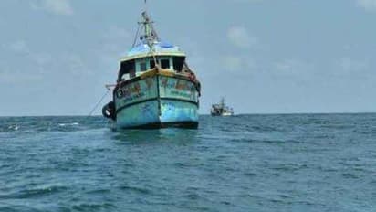 आंध्र प्रदेश में बड़ा नाव हादसा, दर्जनों मौतों की आशंका, 62 लोग थे सवार