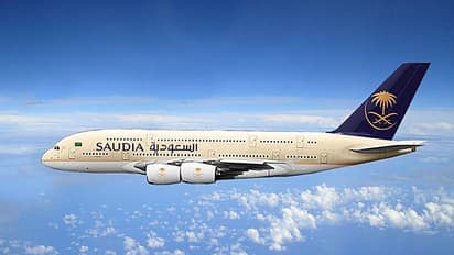 മലയാളി നഴ്‌സുമാരുമായി സൗദിയിലേക്ക് പ്രത്യേക വിമാനം