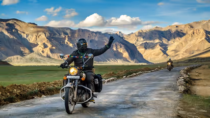 ಲಾಂಗ್ ಬೈಕ್ ರೈಡ್ ಮಾಡುವವರಿಗೆ ಇಲ್ಲಿದೆ 6 ಟಿಪ್ಸ್!