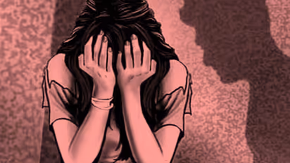 జూనియర్ ఆర్టిస్ట్పై గ్యాంగ్రేప్..నమ్మిన స్నేహితురాళ్లే ముంచారు