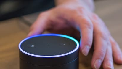 ಗಂಡ, ಮಕ್ಕಳು, ಹೆಂಡತಿ ಮಾತು ಕೇಳಲ್ಲ, ಆದ್ರೆ ಅಲೆಕ್ಸಾ ಎಲ್ಲಾ ಕೇಳ್ತಾಳೆ!