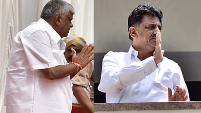 ಚಾಮುಂಡೇಶ್ವರಿಗೆ ಡಿಕೆಶಿ, ರೇವಣ್ಣ ಪೂಜೆ