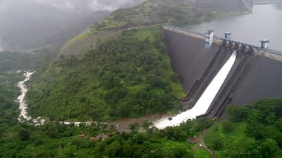 വൃഷ്ടി പ്രദേശങ്ങളില് മഴ കുറഞ്ഞു; പക്ഷേ ഇടുക്കി ഡാമില് വെള്ളം ഒഴുകിയെത്തുന്നു