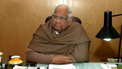 సోమనాథ్ ఛటర్జీ: నిబద్ధతకు శిక్ష, బహిష్కరణకు గురై ఒంటరి జీవితం