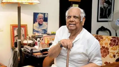 Somnath Chatterjee: Calcutta HC judges pay final respects to former Lok Sabha speaker