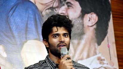 వారికి సాయం చేసి.. ‘‘రియల్’’ హీరో అనిపించుకున్న విజయ్ దేవరకొండ