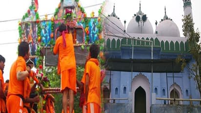 कांवड़ लाना मुस्लिम शख्स को पड़ा भारी, जानिए मस्जिद में उसके साथ क्या हुआ...