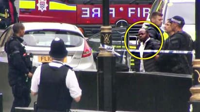 ബ്രിട്ടീഷ് പാര്ലമെന്റ് സുരക്ഷാ കവാടത്തിനു നേര്ക്ക് കാര് പാഞ്ഞുകയറിയ നിമിഷം; വീഡിയോ