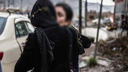 స్వలింగ సంపర్కం...ఇద్దరు మహిళలకు కోర్టు ఏ శిక్ష విధించిందంటే....