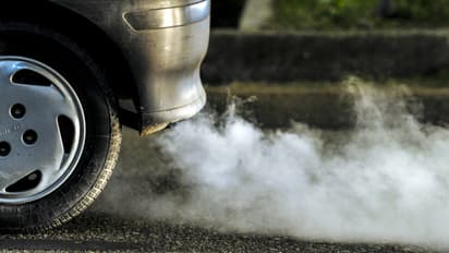 ഡ്രൈവിംഗിന് മുമ്പ് വാഹനം സ്റ്റാര്ട്ട് ചെയ്ത് ചൂടാക്കുന്നത് ശരിയോ?