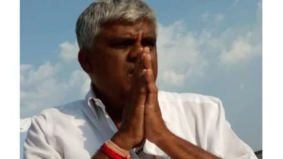 Karnataka MLAs’ resignation: Chief minister Kumaraswamy’s brother Revanna to blame?