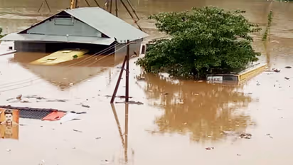 സർക്കാർ സഹായമെത്താതെ പ്രളയബാധിതർ; മൊറൊട്ടോറിയം പ്രഖ്യാപിച്ചിട്ടും വായ്പ തിരിച്ചടക്കാൻ നോട്ടീസ് അയച്ച് ബാങ്കുകൾ