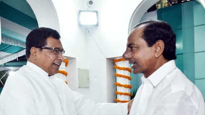 రాజ్భవన్లో ఎట్హోమ్: కేసీఆర్తో పాటు పలువురు ప్రముఖులు(ఫోటోలు)