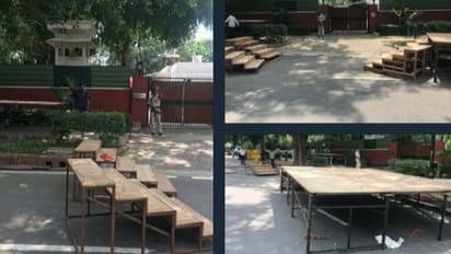 విషమంగానే వాజ్పేయ్ ఆరోగ్యం: ఇంటి వద్ద భారీ బందోబస్తు