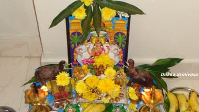 உங்கள் வீடுகளில் லட்சுமி வாசம் செய்ய இதை செய்யுங்கள்!!