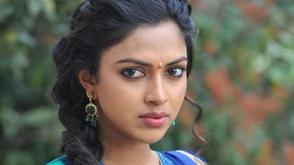 బాత్ టబ్ లో నగ్నంగా హీరోయిన్.. ఈమె ఏం చేసినా సంచలనమే!