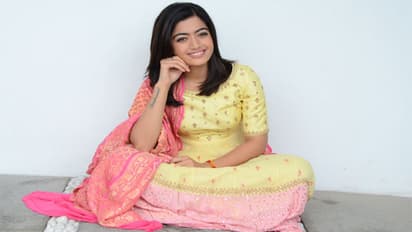 రక్షిత్ శెట్టి, విజయ్ దేవరకొండలలో నాకు ఇష్టమైంది ఎవరంటే.. రష్మిక కామెంట్స్!