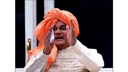 వాజ్ పేయి అభిమాన నేత ఎవరంటే...