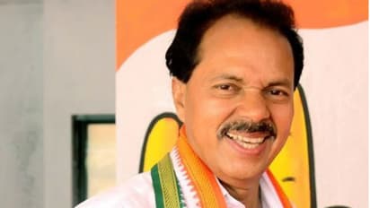 PT Thomas : 'പി ടി തോമസ് മാതൃക, അഭിമാനം'; വീട്ടിലെത്തി ആദരാഞ്ജലി നേര്ന്ന് ബിഷപ്പ് മാര് നെല്ലിക്കുന്നേല്